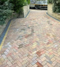 8d90213e-addc-41e9-8f63-5e54145884cb-245×270-1